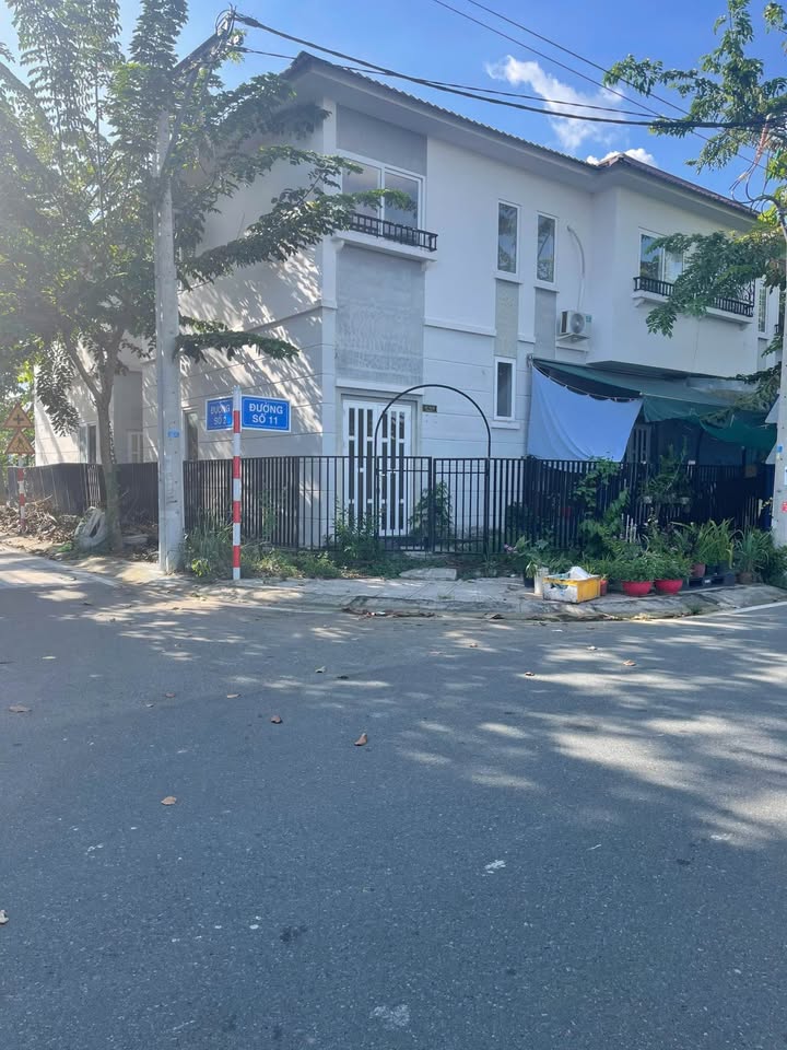 Nhà góc đường Số 11 KDC First Home, Bình Hoà, 55.8m² - Sổ hồng chính chủ, giá 1 tỷ!
