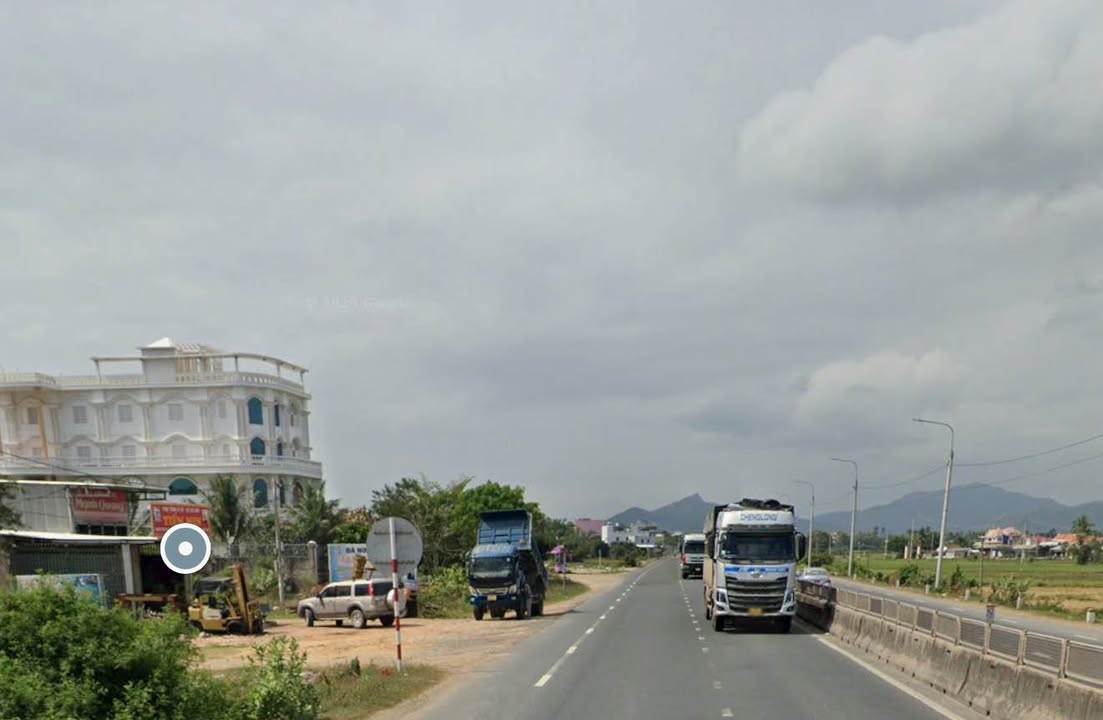 Đất thổ cư mặt tiền Quốc lộ 1A, 92m² giá 1 tỷ - Đầu tư sinh lời ngay!