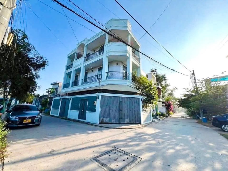 Biệt thự mini đường 970, Phú Hữu, Q9 - Giá 7 tỷ, thương lượng ngay!