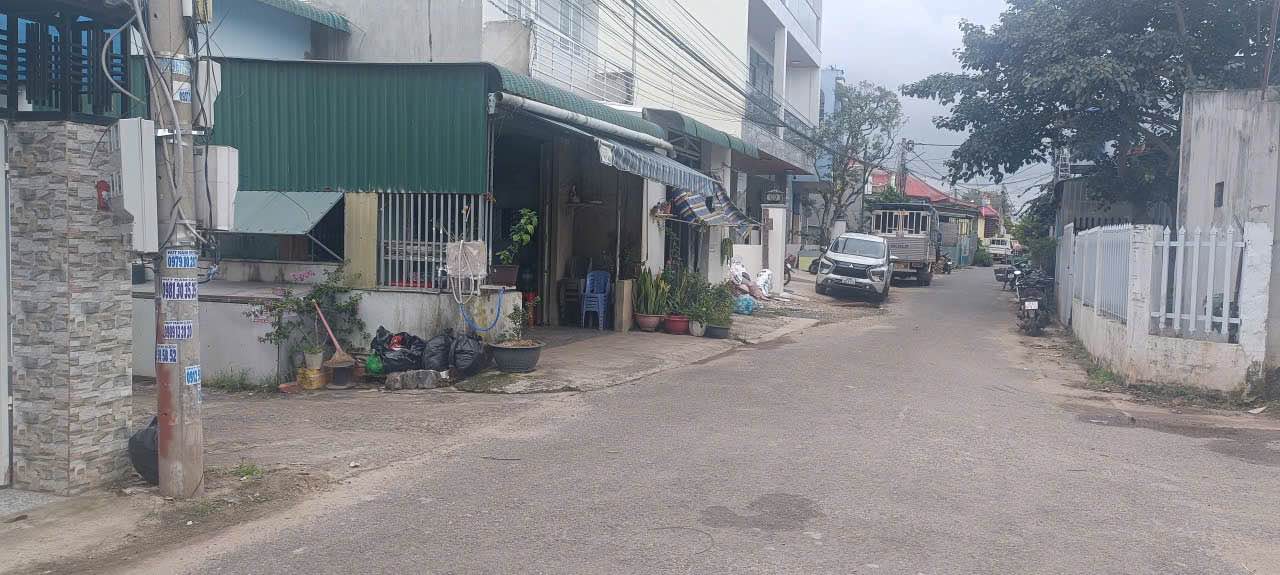 Nhà phố Đức Trọng 127m² giá 2.55 tỷ - Cơ hội đầu tư tuyệt vời!