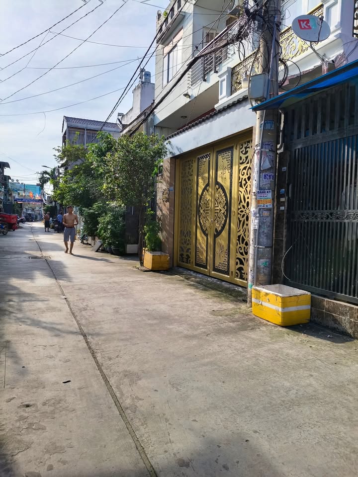 Nhà bán hẻm đường số 8, Bình Hưng Hòa, 65m² giá 5.5 tỷ - Vị trí đắc địa gần Aeon Mall!