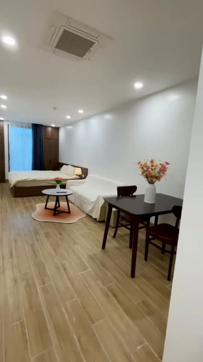 Căn hộ studio cho thuê tại Hoàng Hoa Thám, 45m² - Full đồ mới, giá 11 triệu!