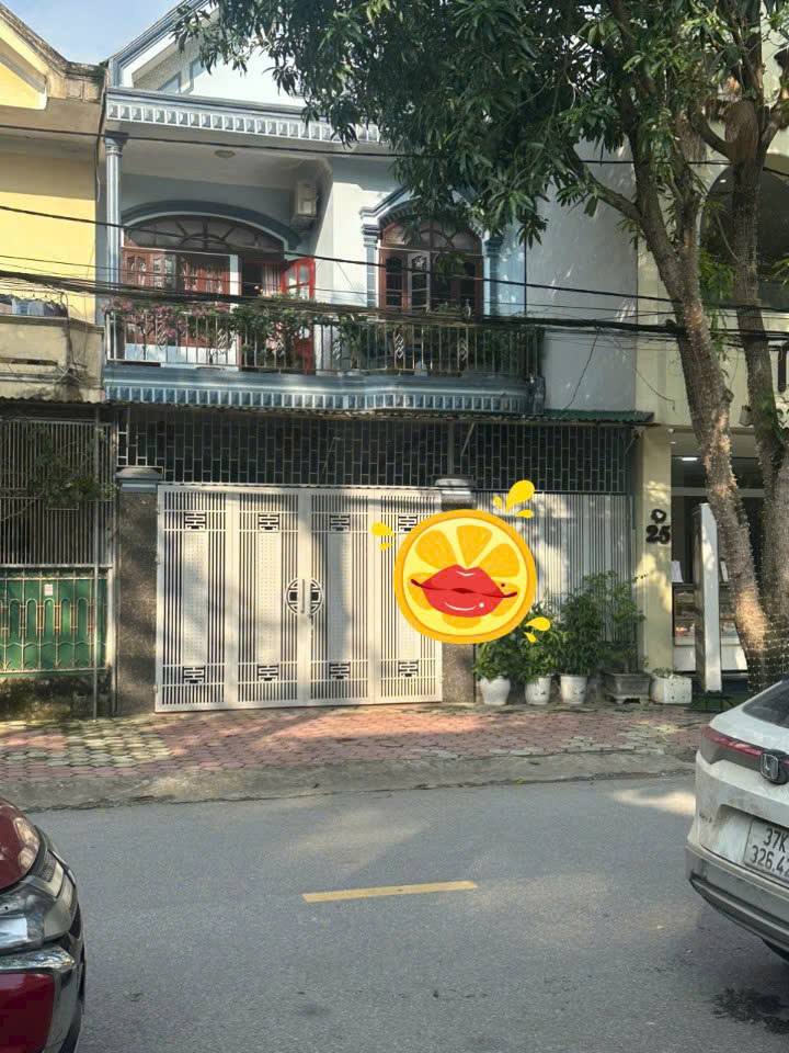 Nhà 2 tầng mặt tiền đường Lê Văn Hưu, Vinh 130m² giá 14 tỷ - Chính chủ thương lượng!
