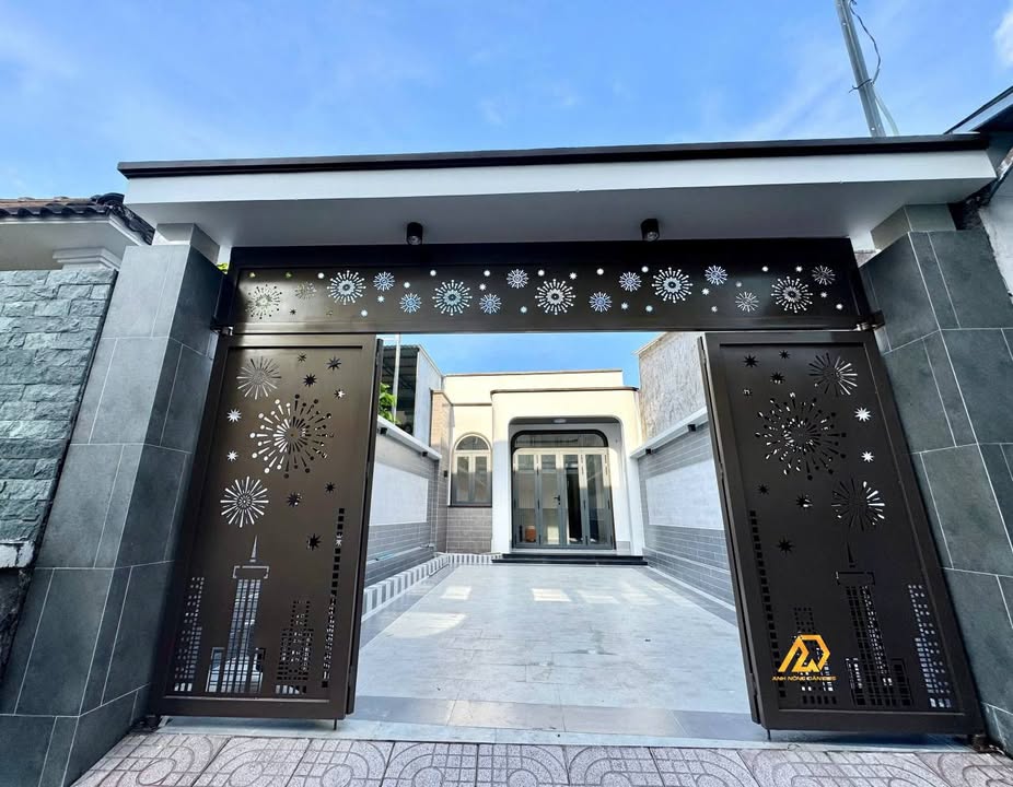 Nhà phố Phước Hậu Vĩnh Long 159m² giá 2.39 tỷ - Ô tô vào tận nhà