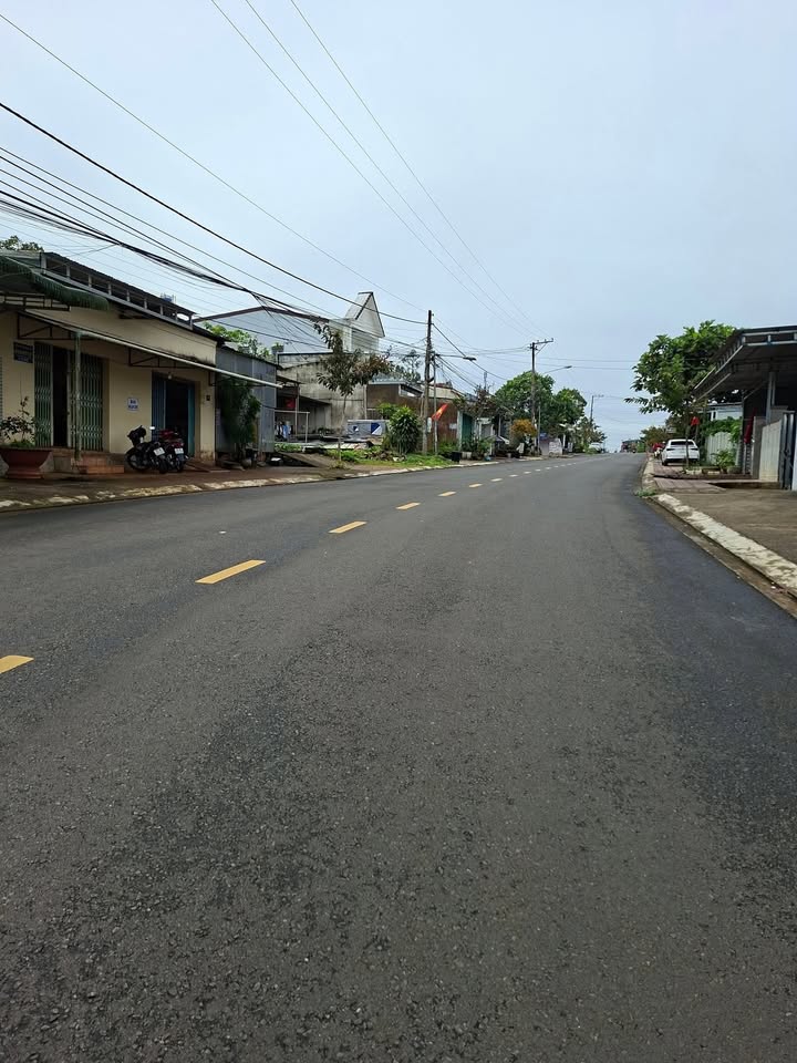 Đất nền hẻm nhựa Trần Nguyên Hãn, Bảo Lộc, 120m² - Giá chỉ 1.85 tỷ, thương lượng chính chủ!