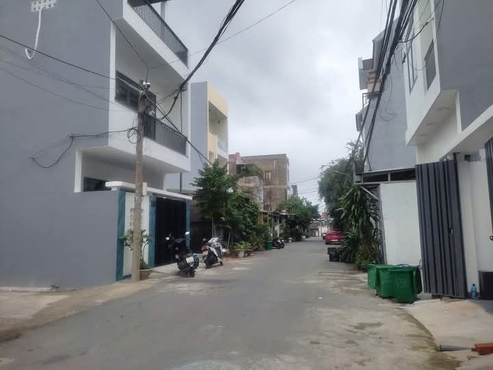 Đất mặt tiền đường Lê Văn Hiến, quận Ngũ Hành Sơn, 113m² - Gần biển và tiện ích lớn!