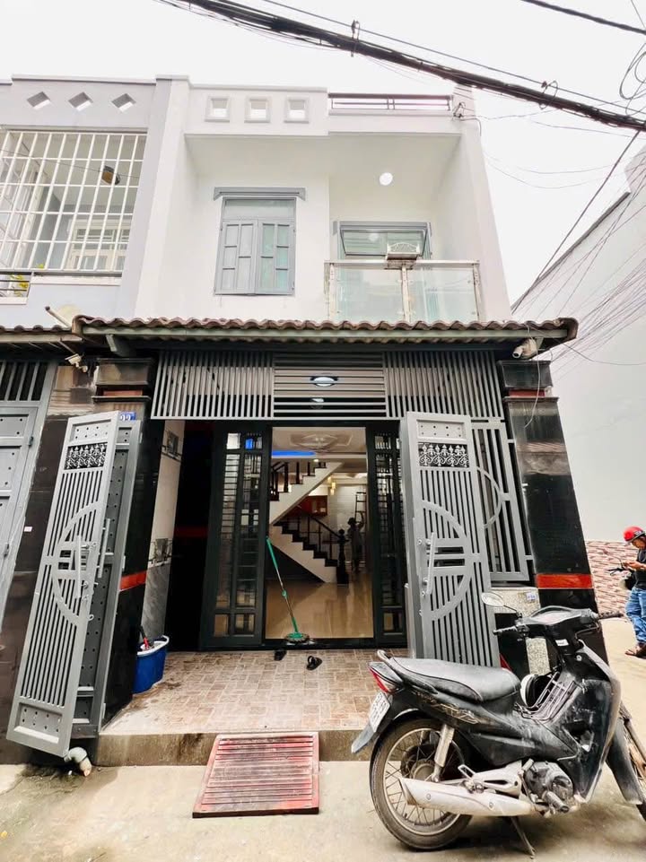 Nhà riêng đường Hiệp Thành 35, Quận 12, 52m² giá 4.65 tỷ - Sổ hồng chính chủ, gần Metro!