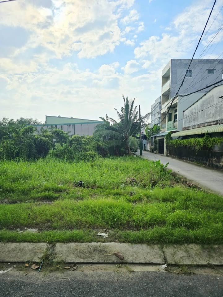 Đất nền Thủ Đức 137m² giá 7.5 tỷ - Đường ô tô, góc 2 mặt tiền!