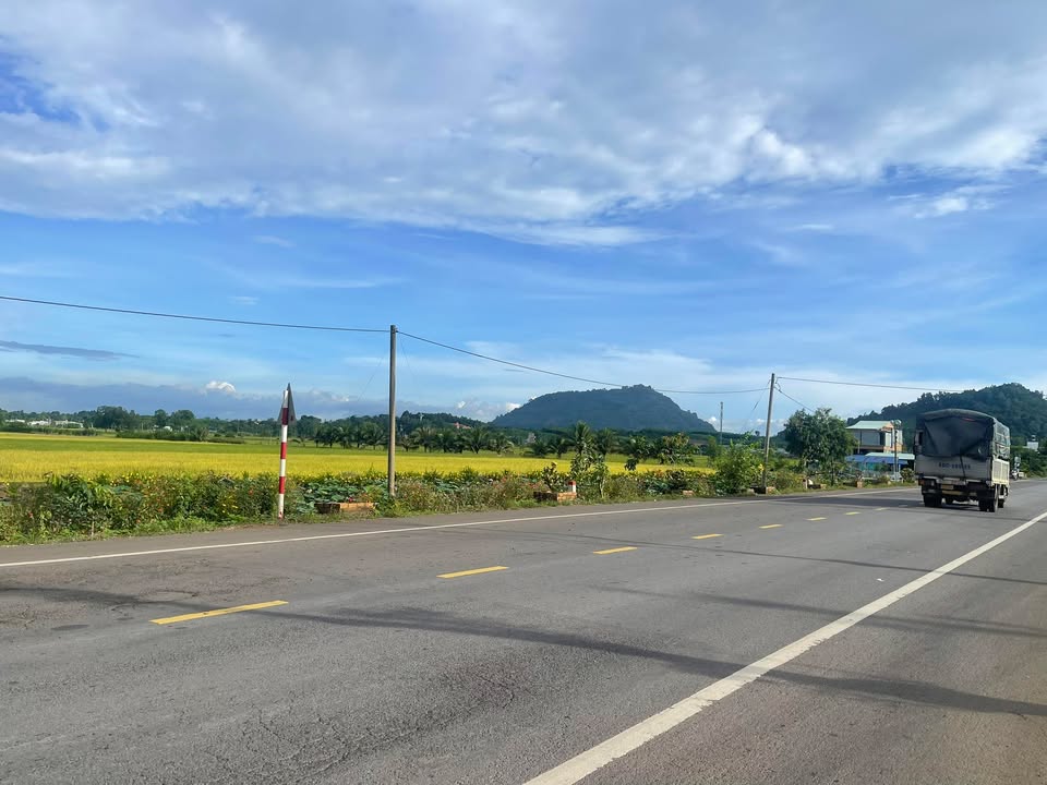 Đất nền Lang Minh Xuân Lộc 12,600m² giá 805 triệu - Cơ hội đầu tư tuyệt vời!