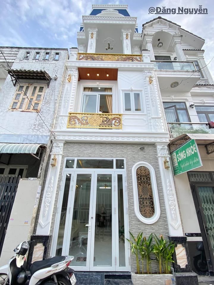 Nhà 2 Lầu Hẻm 11 Đa Khoa, An Khánh, Cần Thơ - Giá 3.49 Tỷ, Sổ Hồng Chính Chủ!