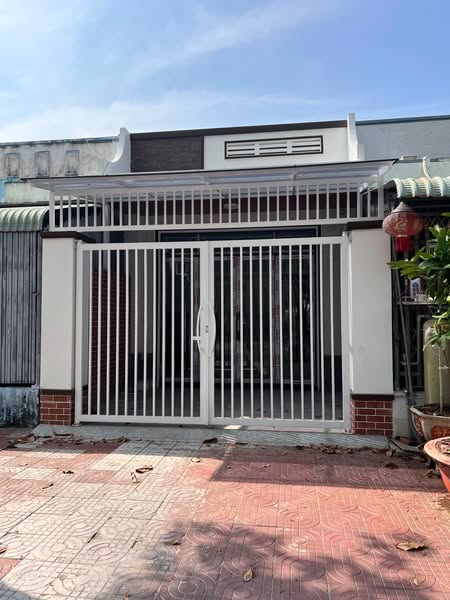 Nhà Liên Kề Trệt Mới Đẹp 89,7m² Đối Diện Công Viên - Gần Trường FTP, TP Cần Thơ