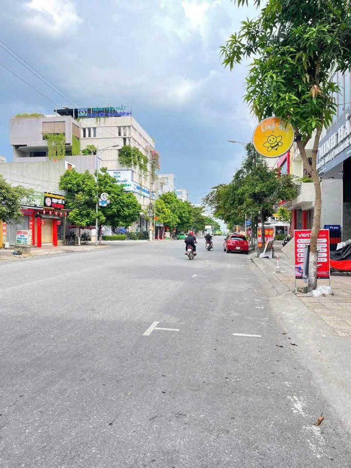 FrontHouse bán gấp tại Lê Quý Đôn, Thái Bình 151m² giá 20 tỷ - Dòng tiền ổn định!