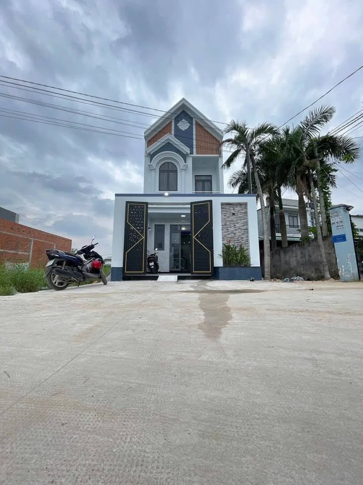 Nhà 150m² tại Mỹ Hạnh Bắc, Đức Hòa - Giá chỉ 3.15 tỷ, Sổ Hồng riêng!