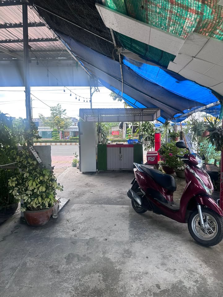 Mặt bằng cho thuê Hùng Vương Phan Thiết 100m² giá 5 triệu - Để lại nội thất cơ bản!