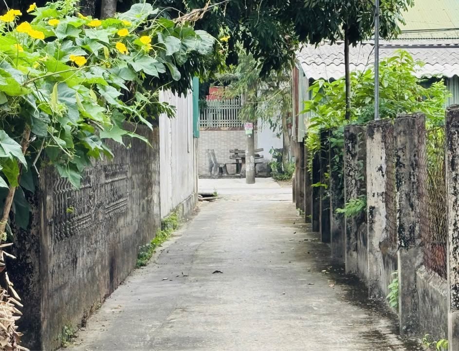 Bán đất sẵn nhà cấp 4 tại Nghi Đức, 136m² giá 2.45 tỷ - Sổ hồng chính chủ