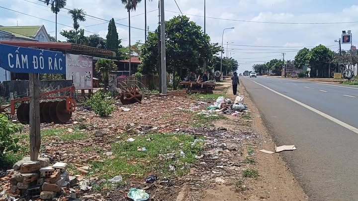 Đất nền góc 2 mặt đường Hùng Vương, Chư Sê, 1840m² - Giá đầu tư hấp dẫn!