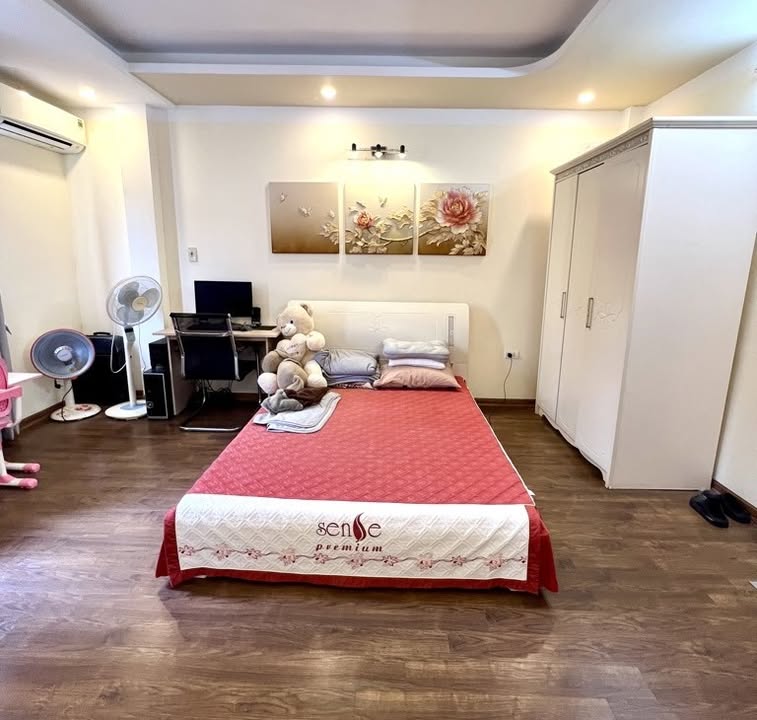 Đất Yên Hòa Cầu Giấy 50m² giá 9.2 tỷ - Pháp lý rõ ràng, ô tô vào tận nơi!