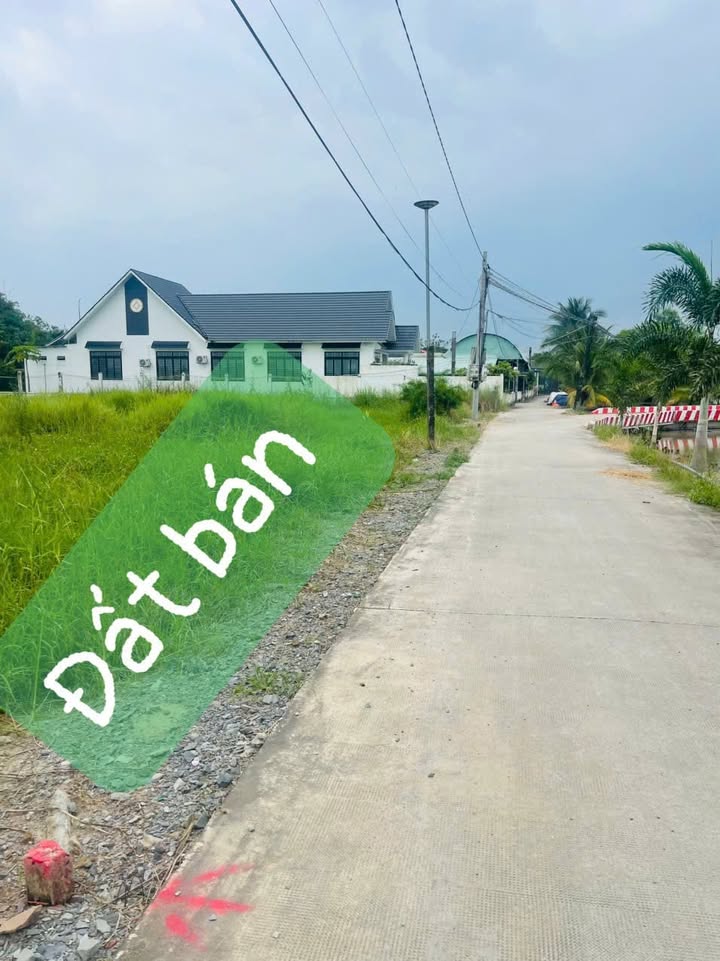 Đất nền Phú Ngãi Trị, Châu Thành, Long An 215m² giá 898 triệu - Sổ đỏ chính chủ, hỗ trợ vay ngân hàng!