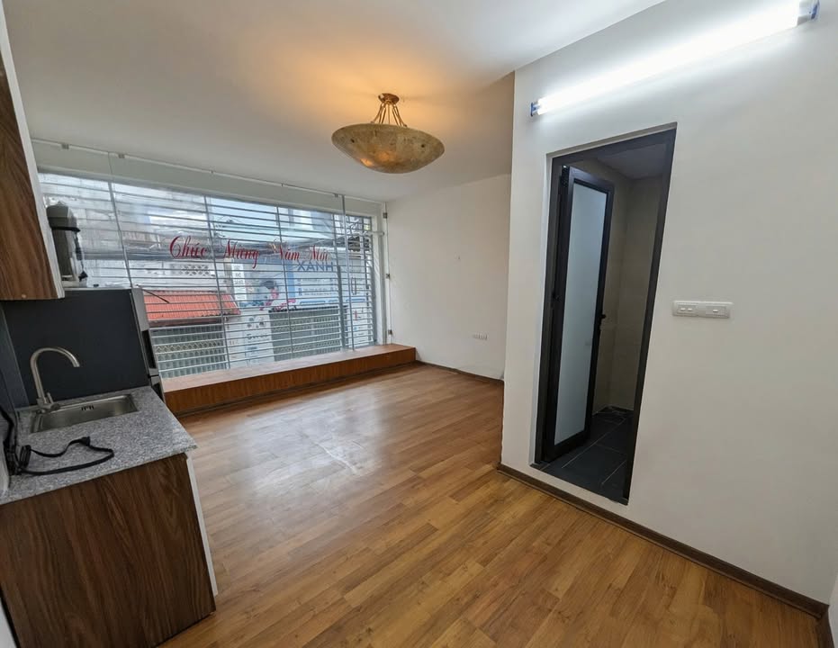 Cho thuê mặt bằng kinh doanh tại ngõ 192 Lê Trọng Tấn, Thanh Xuân - Giá chỉ 5 triệu/tháng!