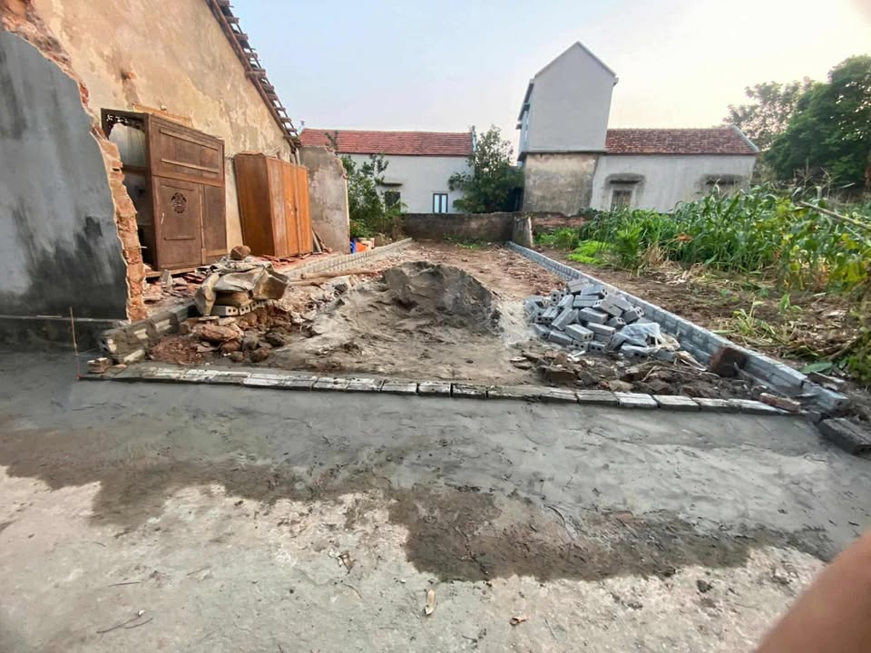 Đất nền Chí Tân Khoái Châu 100m² giá 2 tỷ - Đầu tư tiềm năng ngay hôm nay!