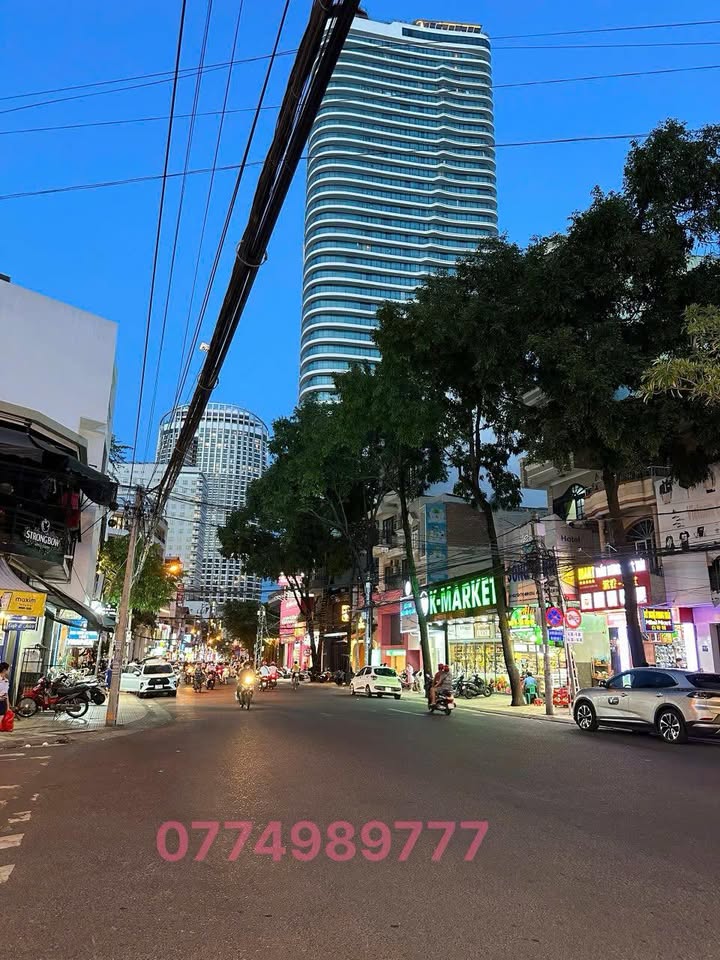 Đất vàng mặt đường Nguyễn Thị Minh Khai, Nha Trang 292m² giá 102.1 tỷ - Pháp lý đầy đủ, xây dựng ngay!