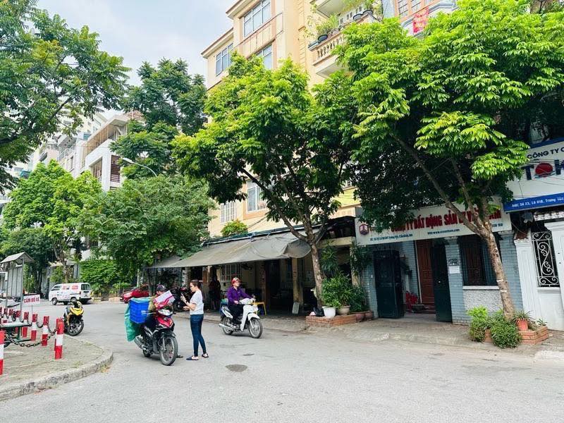 Bán lô góc đường Trung Kính, quận Cầu Giấy, 51m² - Đầu tư sinh lời ngay lập tức!