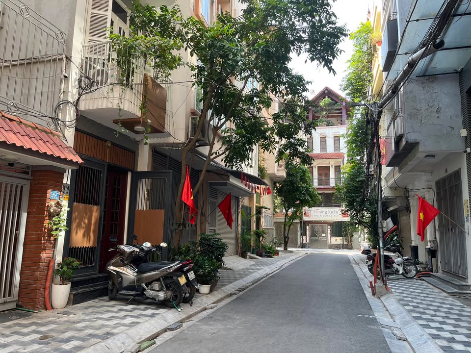 Nhà phố Phạm Tuấn Tài 62m² giá 23 tỷ - Vị trí đắc địa, kinh doanh thuận lợi!