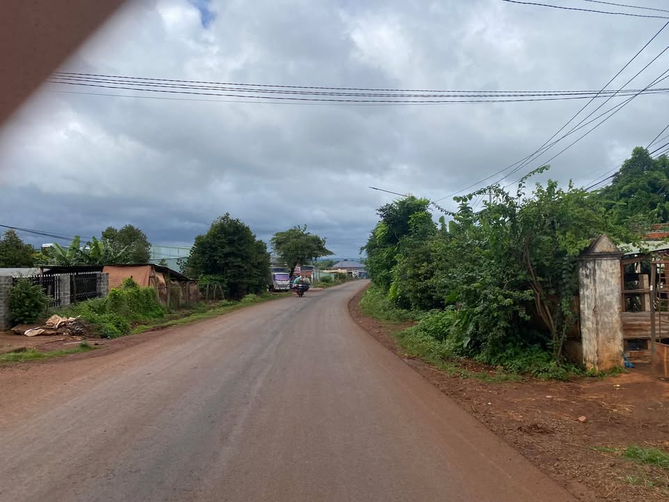 Đất thổ cư 300m² xã Kon Thụp giá 1.1 tỷ - Nằm trong khu dân cư đông đúc!