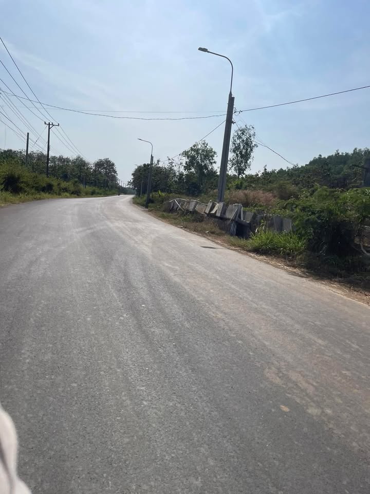 Đất nền Định Quán Đồng Nai 220m² giá 700 triệu - Cơ hội đầu tư hấp dẫn!