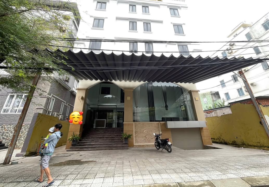 Cho thuê mặt bằng tầng 1 đường Mỹ Khê 4, 90m² giá 25 triệu - Cách biển chỉ 200m!