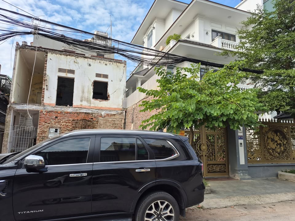 Đất đầu ve 2 mặt tiền đẹp tại Nam Ngạn 94m² giá 4 tỷ - Cơ hội đầu tư hấp dẫn!