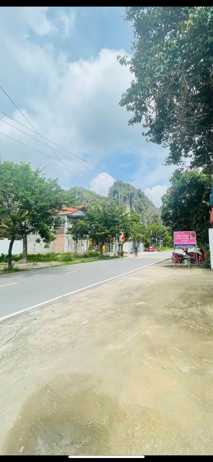 Đất mặt đường Hoa Lư, Thị trấn Thiên Tôn 100.5m² giá chỉ 6 tỷ - Cơ hội đầu tư tuyệt vời!