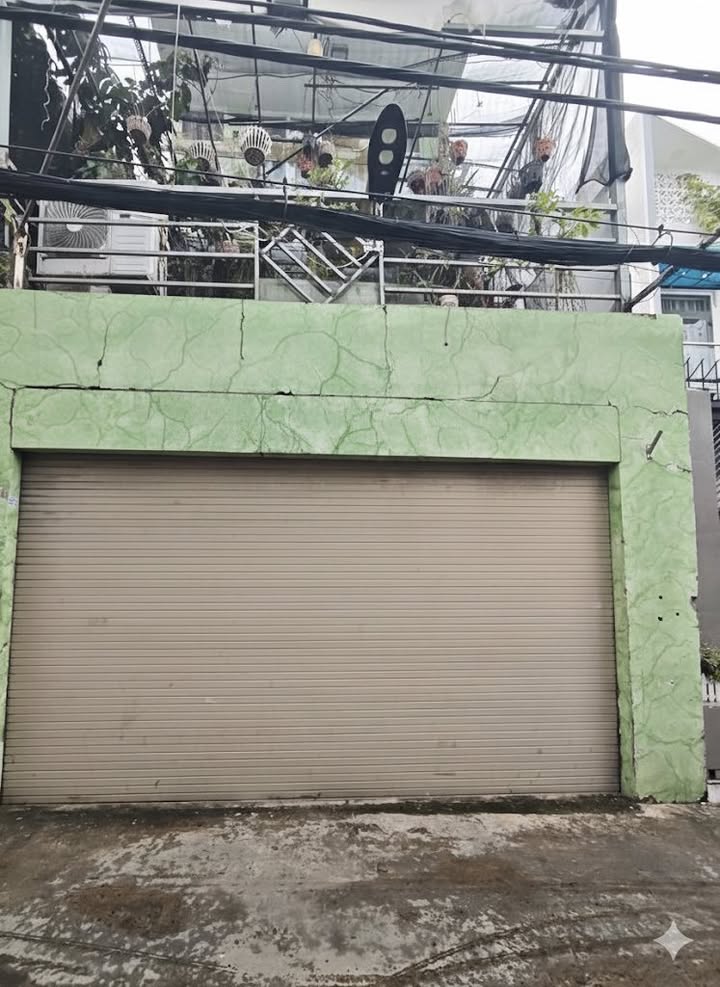 Nhà mặt tiền hẻm xe hơi Huỳnh Tấn Phát, Q7 - 100m² giá 9.5 tỷ - Vị trí đắc địa, dân trí cao!