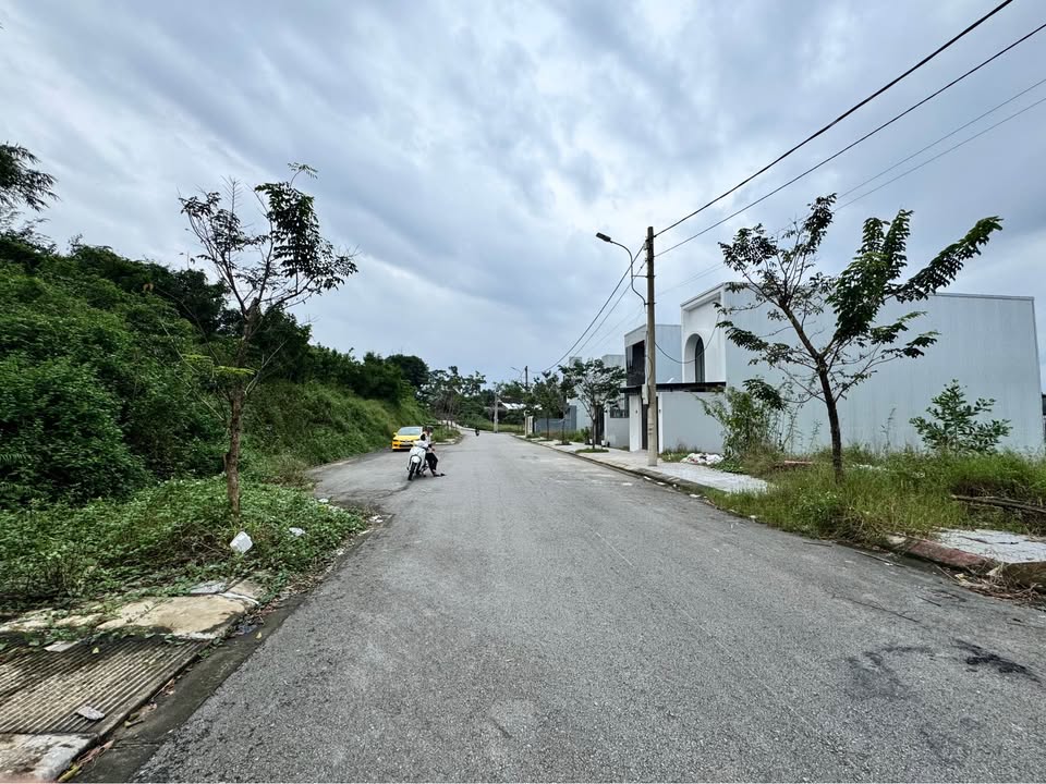 Lô đất đẹp KQH Bàu Vá Trường An 80m² giá 2 tỷ - Vị trí đắc địa!