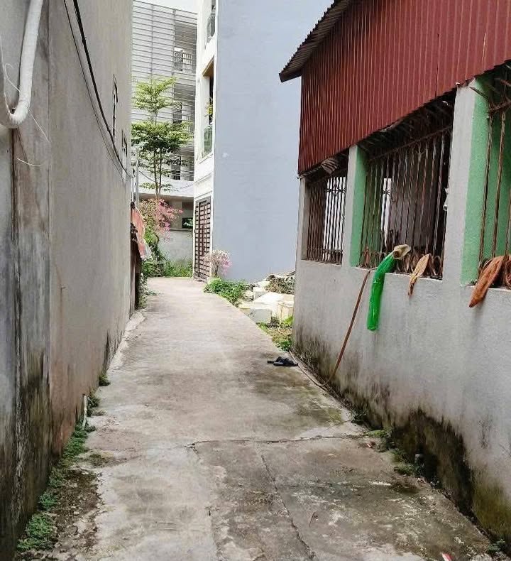 Đất nền Phúc Lợi Long Biên 37m² giá 5.1 tỷ - Đường ô tô đỗ gần nhà!