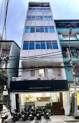 Cho thuê tòa nhà mặt tiền Nguyễn Công Trứ, Bình Thạnh 45m² - Vị trí kinh doanh lý tưởng!