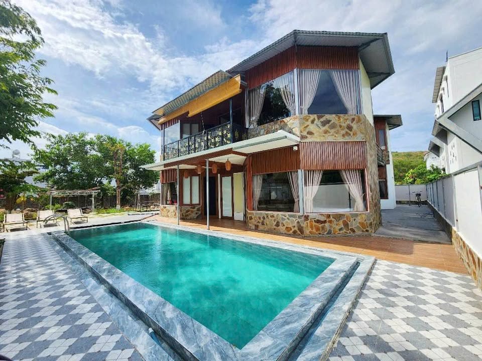 Villa du lịch Nha Trang 1000m² - Gần biển, tiện nghi đầy đủ