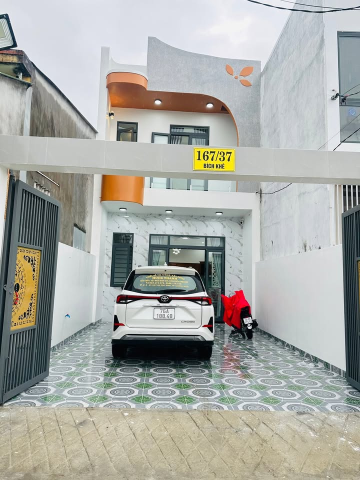 Nhà phố Cẩm Thành 100m² giá 1.9 tỷ - Chính chủ bán nhanh!