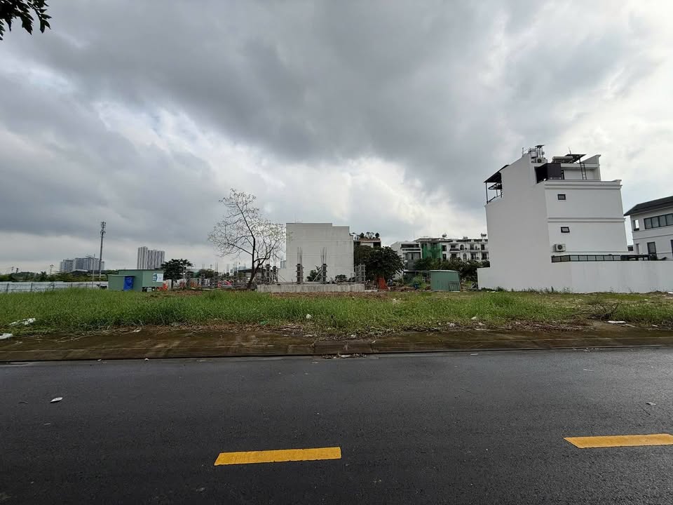 Đất mặt tiền Vũ Tông Phan, An Phú, Quận 2 - 154m² chỉ 40 tỷ - Cơ hội đầu tư vàng!