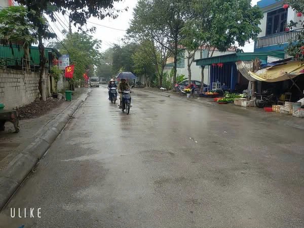 Bán lô đất kinh doanh mặt đường Thành Trương, phường Quảng Thành 105m² giá chỉ 2 tỷ