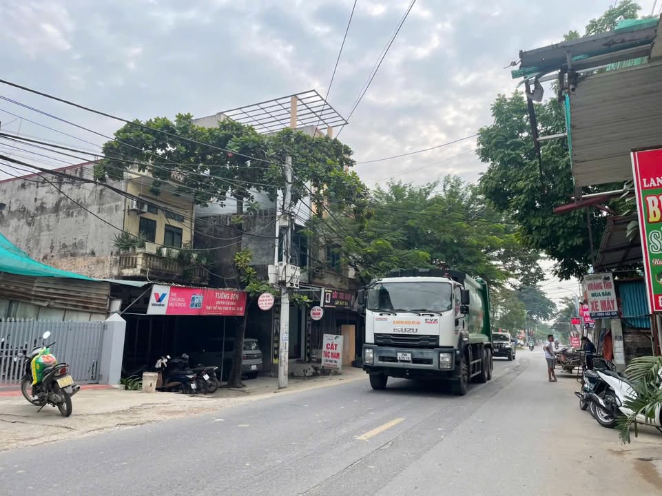 Đất kinh doanh Quang Minh 52m² giá 4 tỷ - Vị trí đắc địa, sẵn sàng đầu tư!