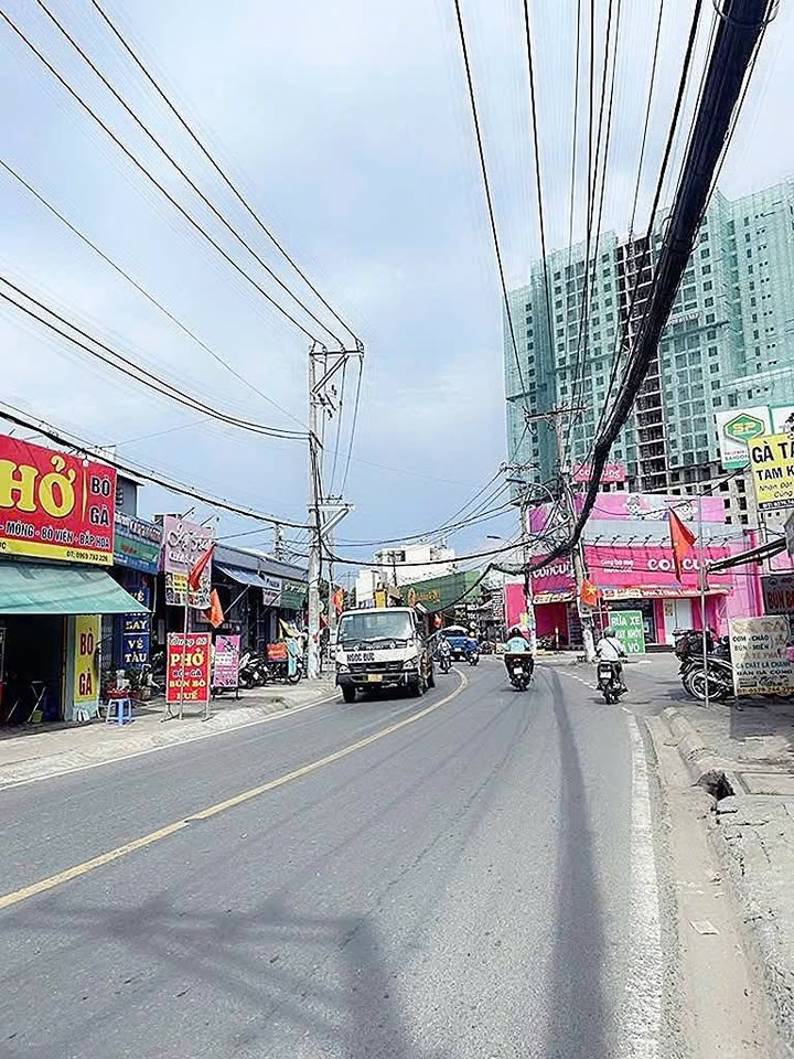 Nhà mặt tiền Tô Ngọc Vân 70m² giá 8 tỷ - Cơ hội đầu tư hiếm có!