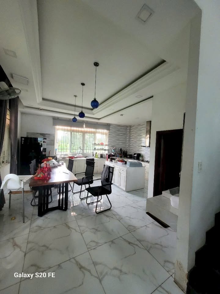 Nhà cho thuê Đông Hưng Thuận 143m² giá 30 triệu - Phù hợp làm văn phòng và kinh doanh!