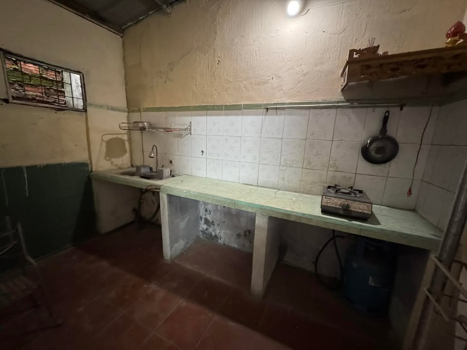 Nhà cho thuê kiệt Trần Cao Vân, Đà Nẵng 150m² - Giá chỉ 6 triệu/tháng!