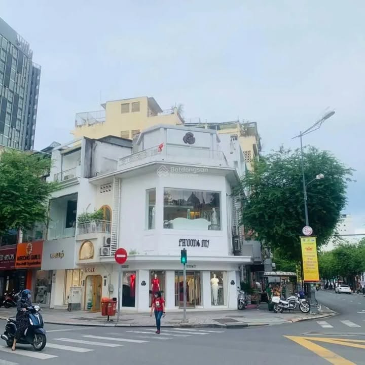 FrontHouse 2 mặt tiền Lê Thánh Tôn Quận 1 58m² - Cơ hội đầu tư tuyệt vời!