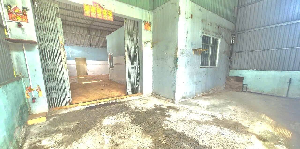 Kho cho thuê tại Bình Trị Đông, Bình Tân 121.6m² giá 10 triệu/tháng - Tiện làm nghề cắt may!