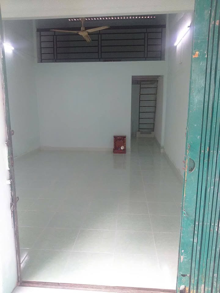 Nhà cho thuê hẻm An Dương Vương, Bình Tân 56m² giá 5 triệu - Điện nước giá nhà nước