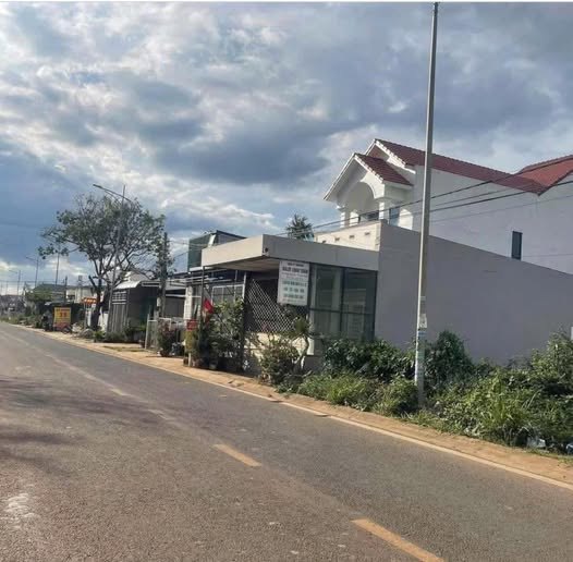 Đất mặt tiền Phạm Ngũ Lão, Liên Nghĩa, 300m² giá 8.9 tỷ - Vị trí đắc địa, tặng kho