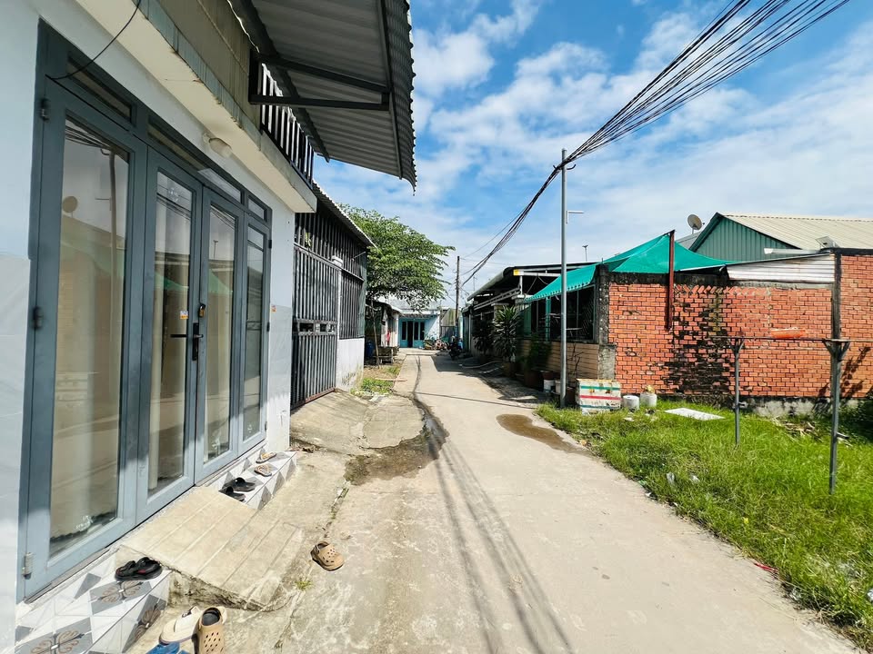 Đất chính chủ Mỹ Hạnh Nam, 120m² giá 1.4 tỷ - Sổ hồng sang tên ngay!