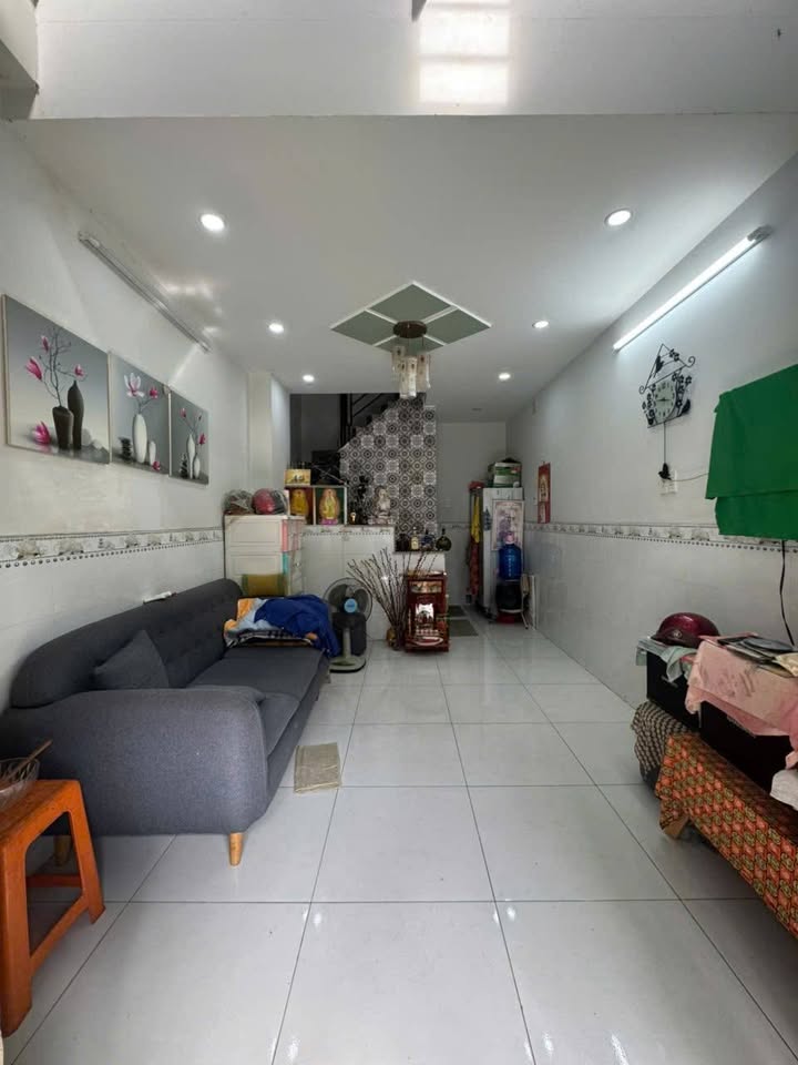 Nhà cho thuê Đường 17A, Bình Tân 24m² giá 10 triệu - Nội thất đầy đủ, xem nhà miễn phí!